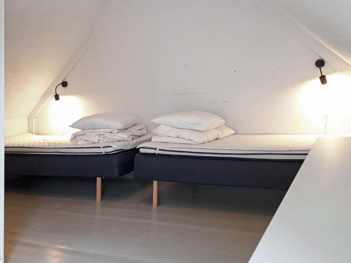 4 Person Holiday Home In Bandholm Экстерьер фото