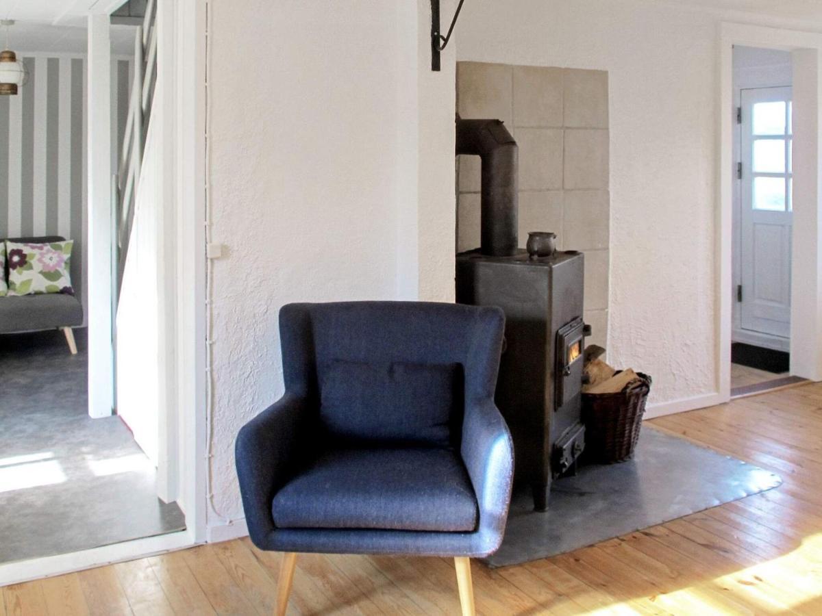 4 Person Holiday Home In Bandholm Экстерьер фото